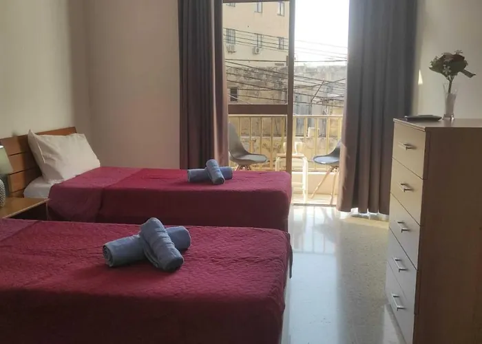 San Salvatore בית הארחה *